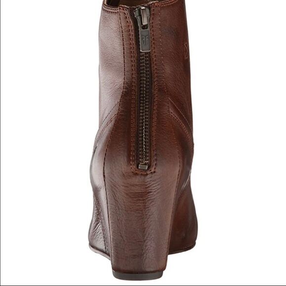Frye Carson Wedge Bootie Size 8 1/2 - Picture 3 of 16